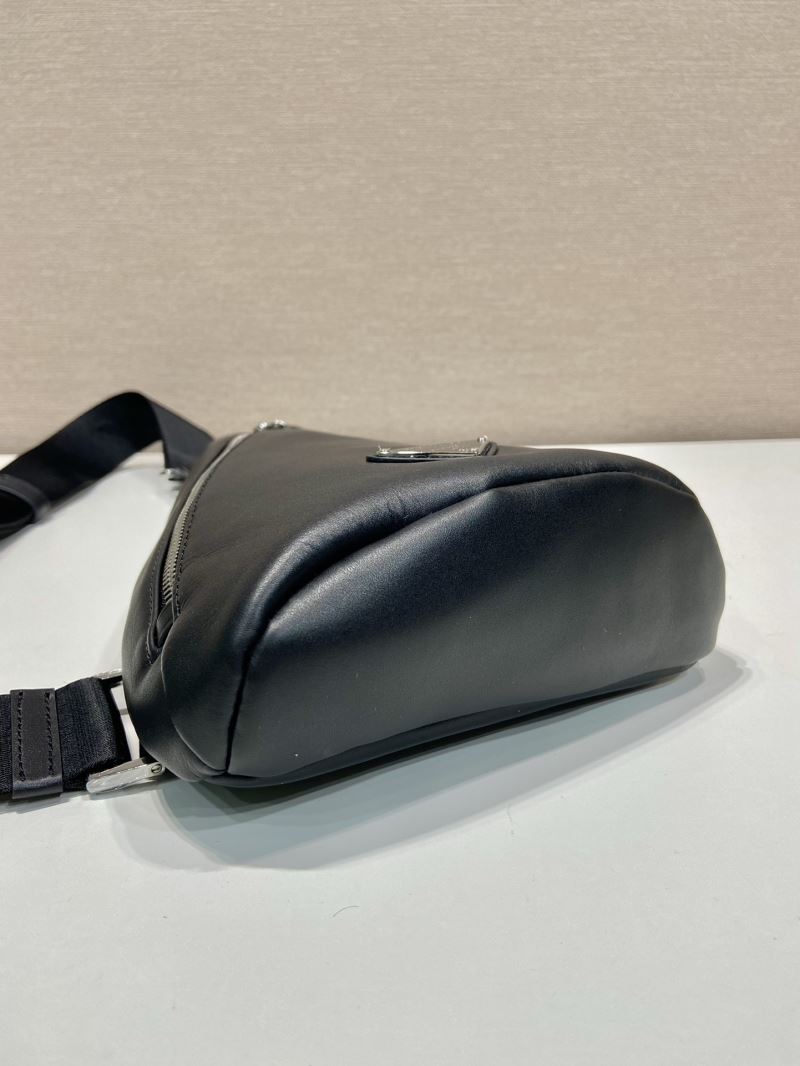 Pra*a triangle pouch